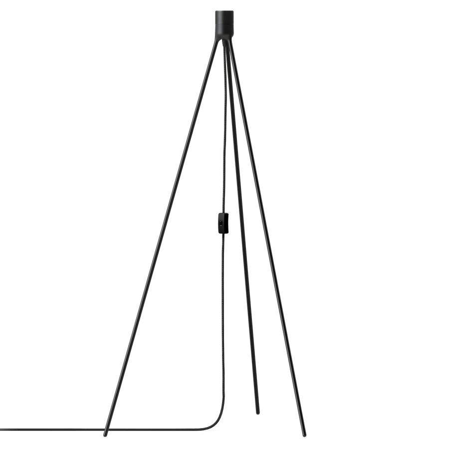 Tripod floor lamp