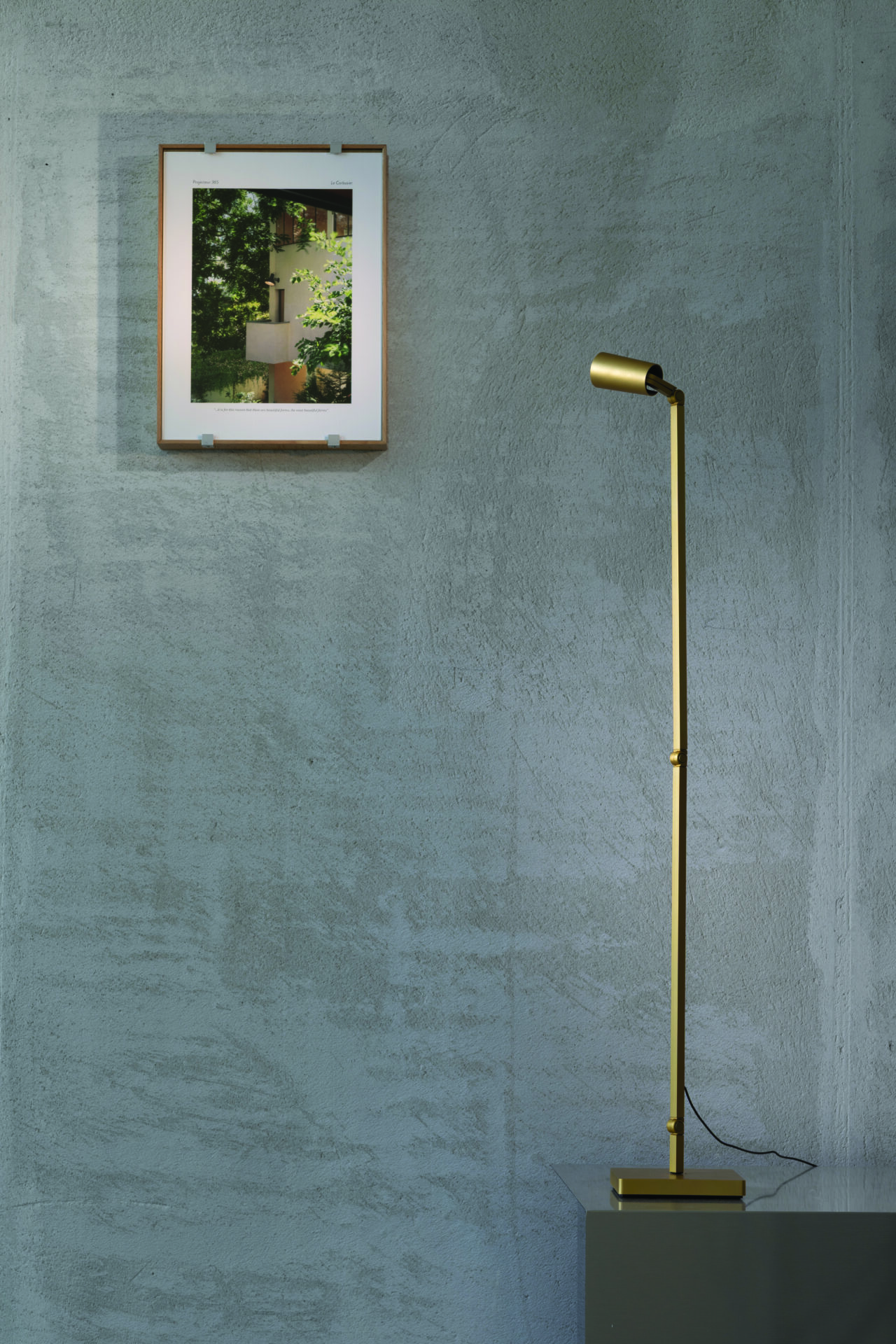 UNTITLED SPOT TABLE/WALL