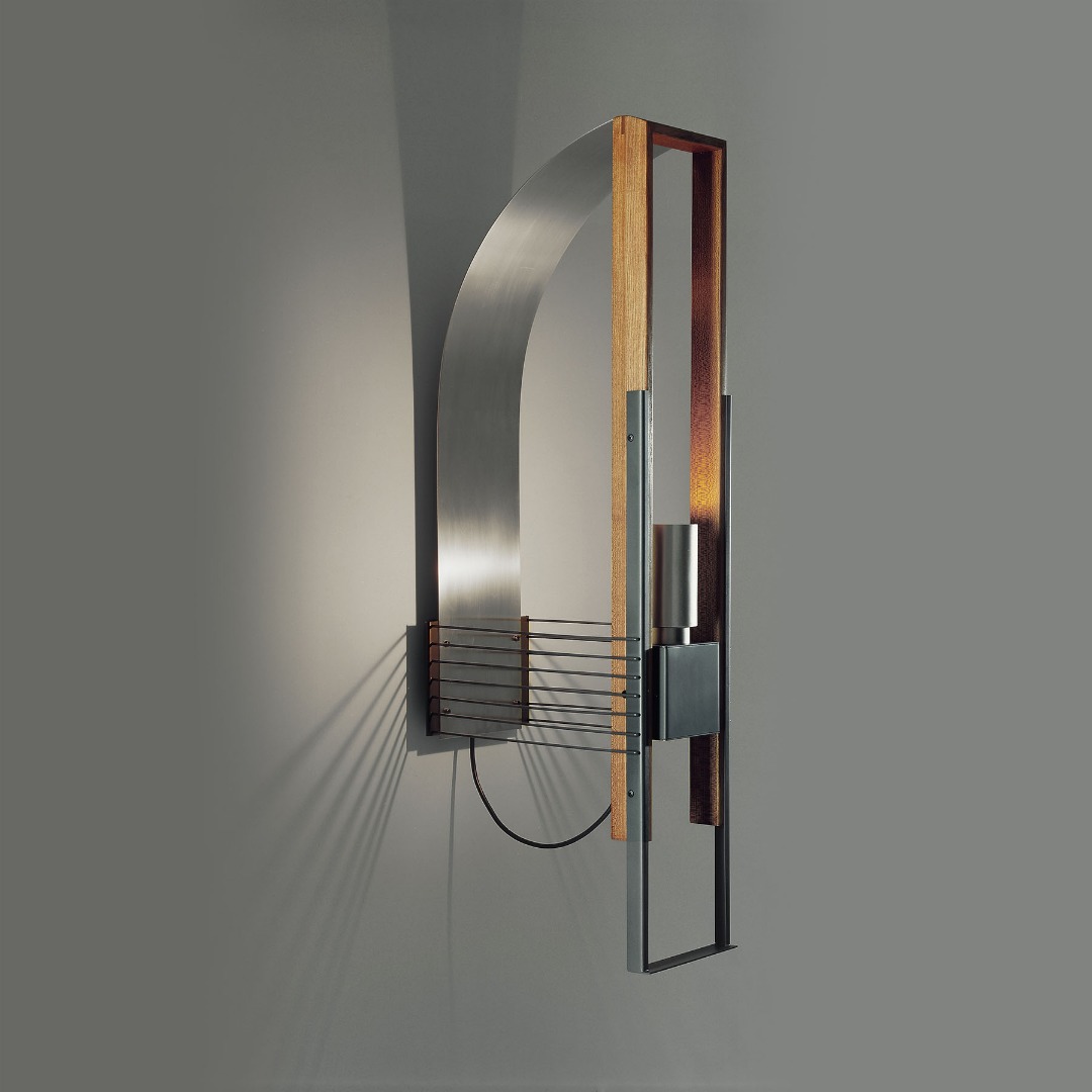 MARX WALL LAMP