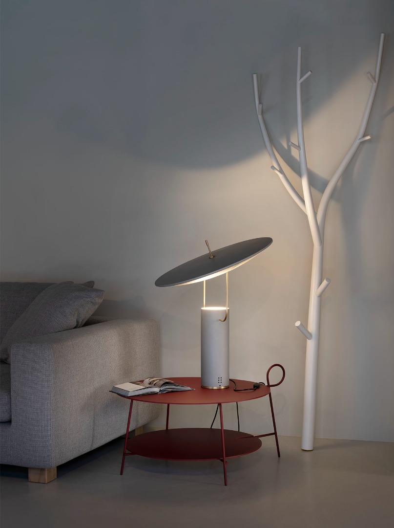 TX1 TABLE LAMP