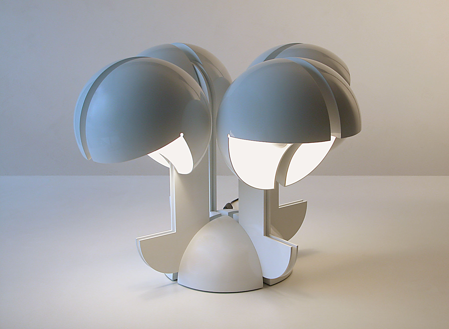 RUSPA TABLE LAMP