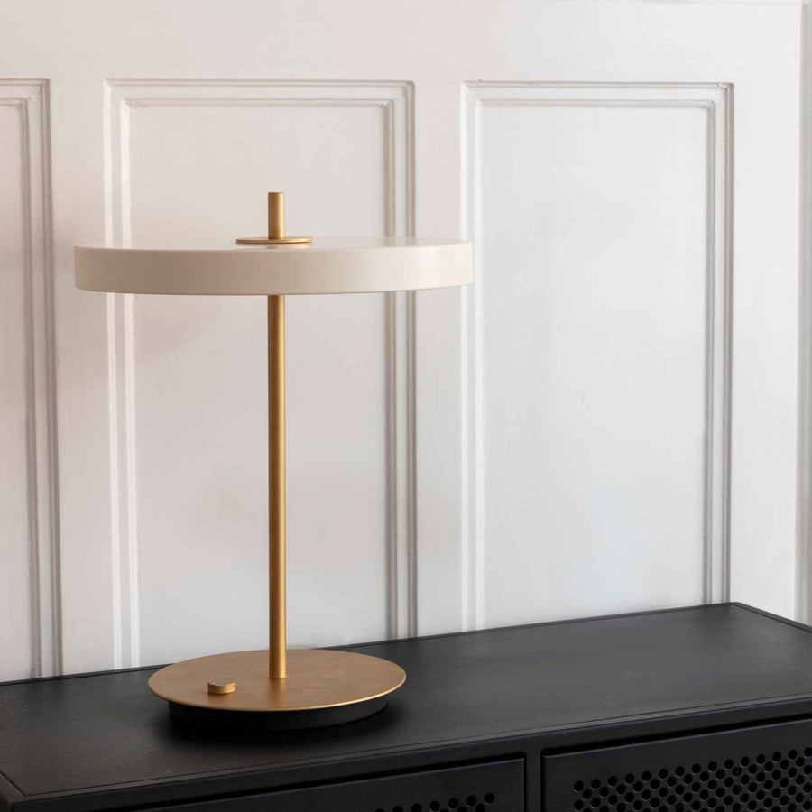 Asteria table lamp