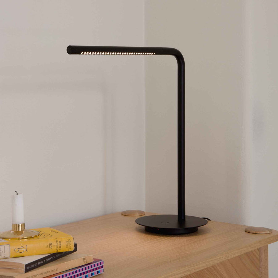 Omni table lamp