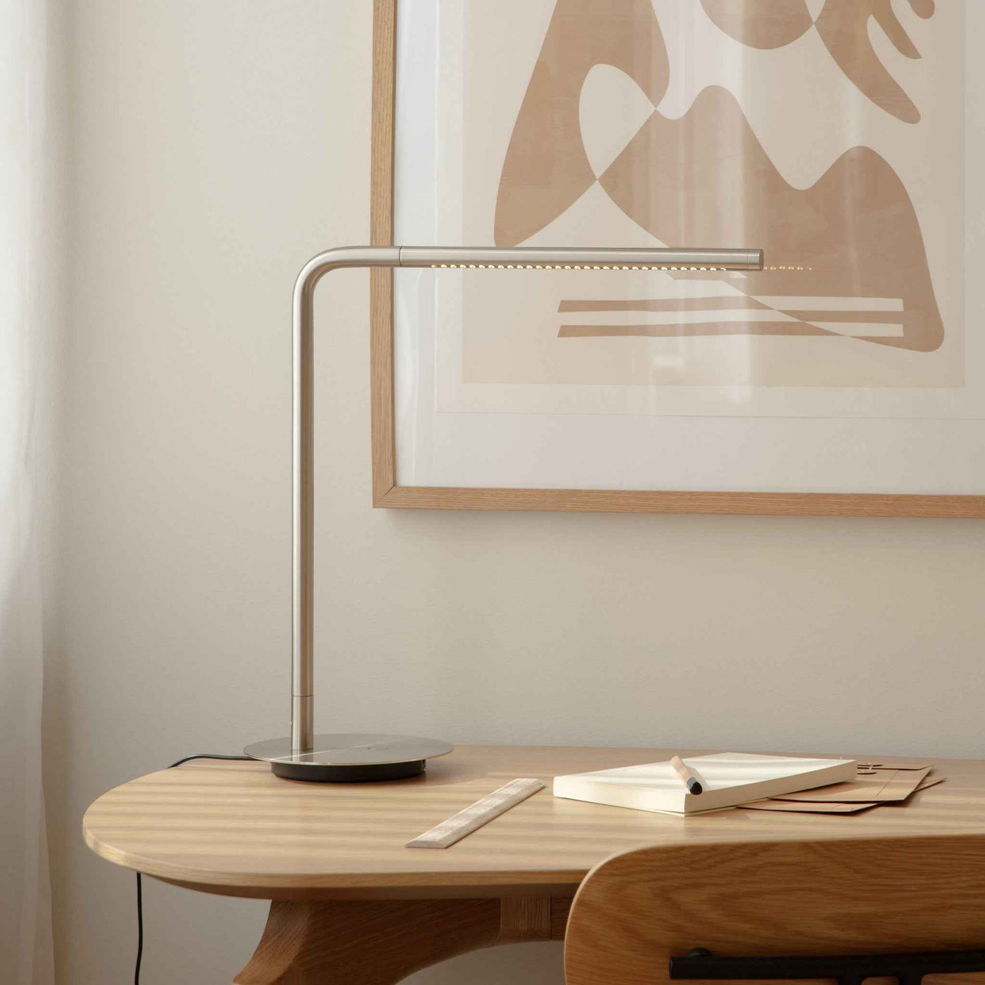 Omni table lamp