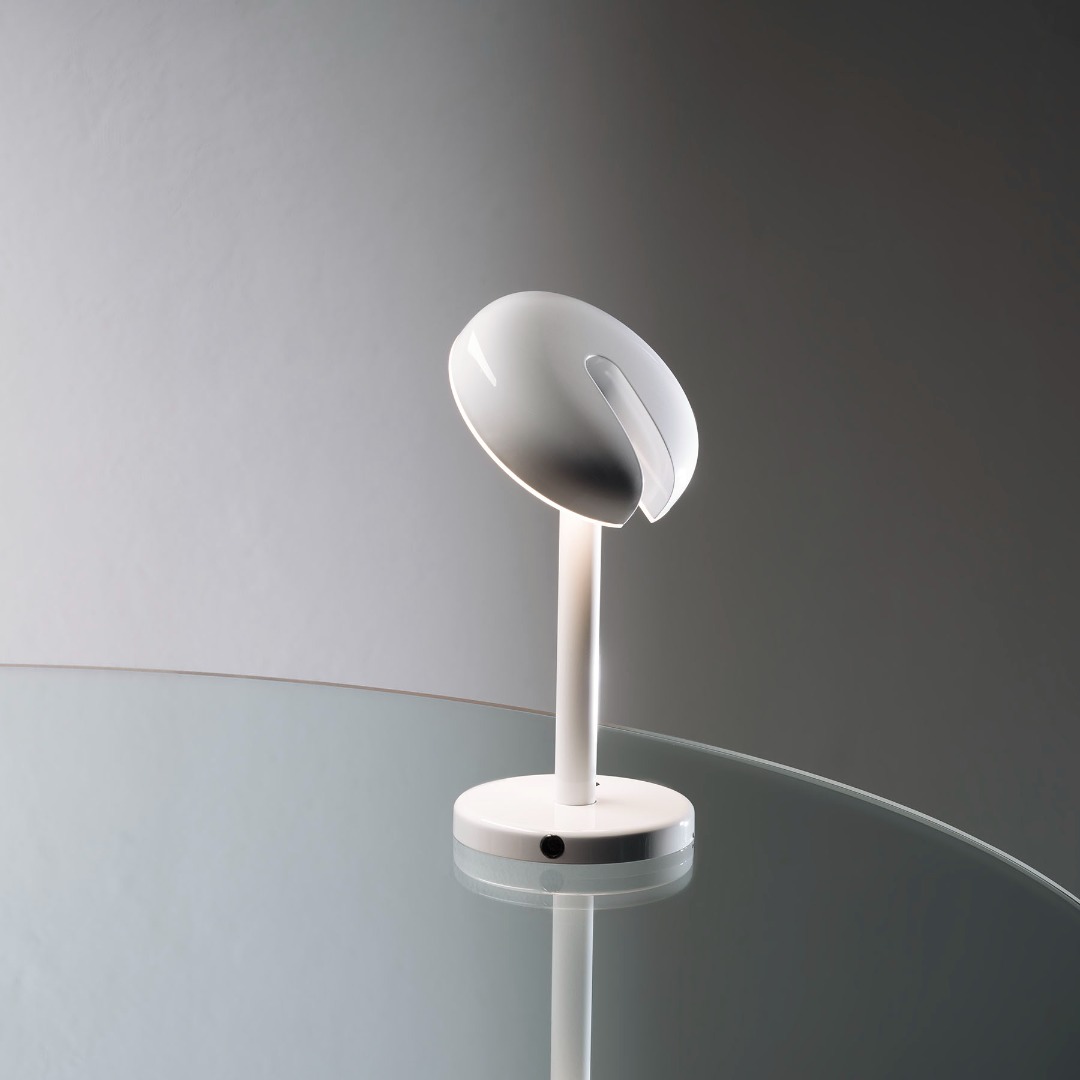CABRIOLETTE TABLE LAMP
