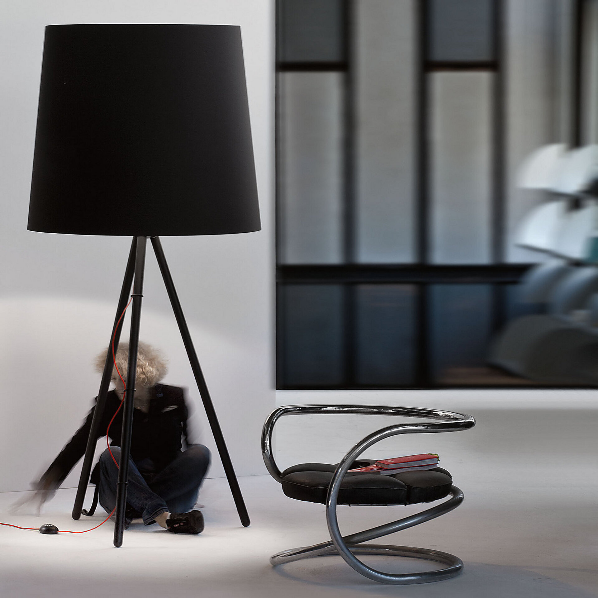 EVA FLOOR LAMP